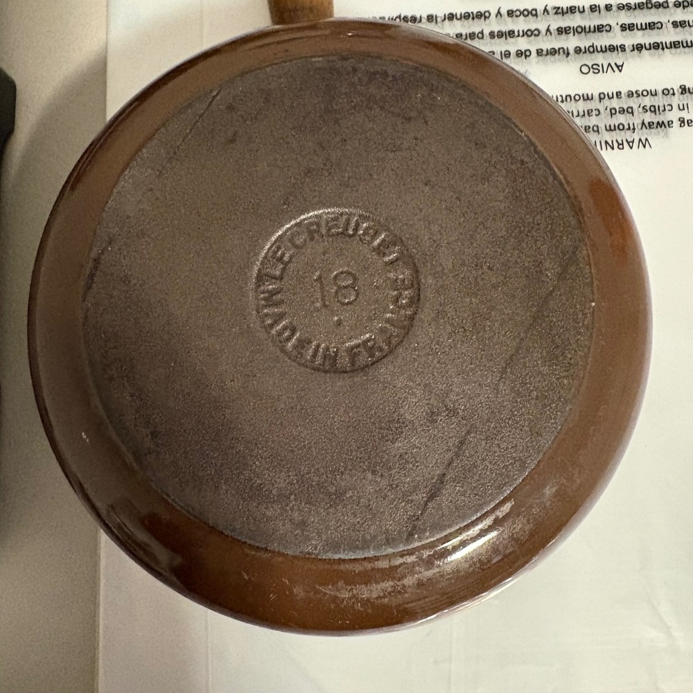 VTG Le Creuset Saucepan #18 Pour Spout Cast Iron Brown Wood Handle France No lid - Picture 8 of 13
